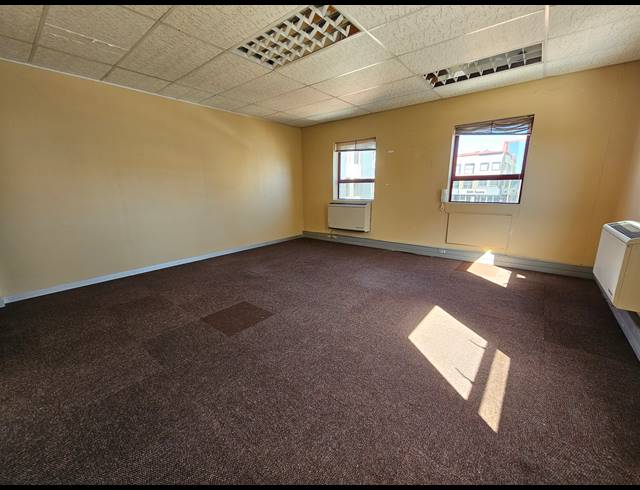 157M² OFFICE TO LET IN TYGER VALLEY